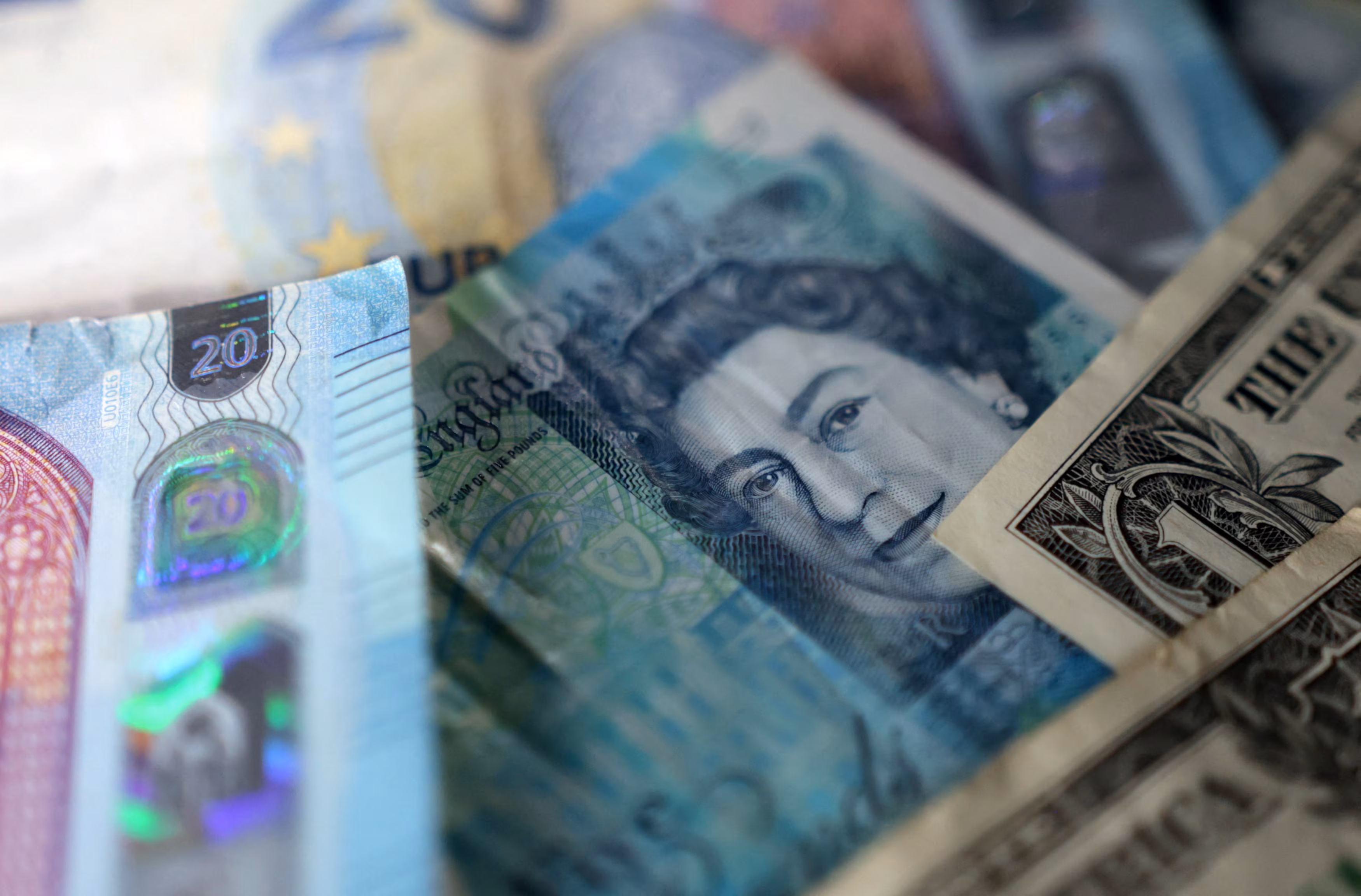 UK Inflation Holds Steady, BoE Rate Cuts Unlikely Soon